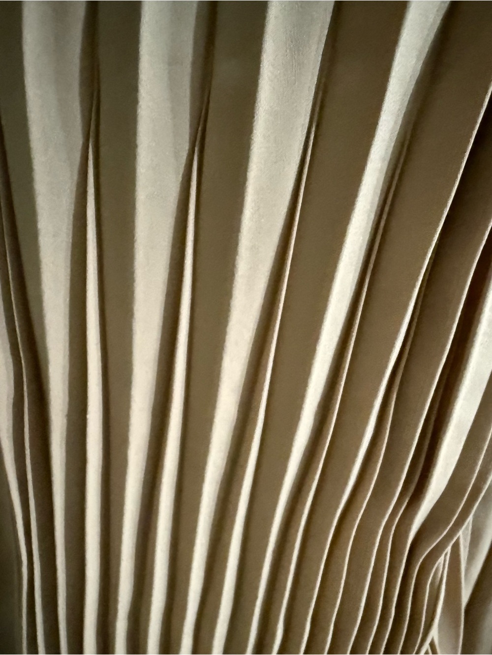 EILEEN FISHER Pleated Wool-Silk Midi Skirt - Picture 5 of 5
